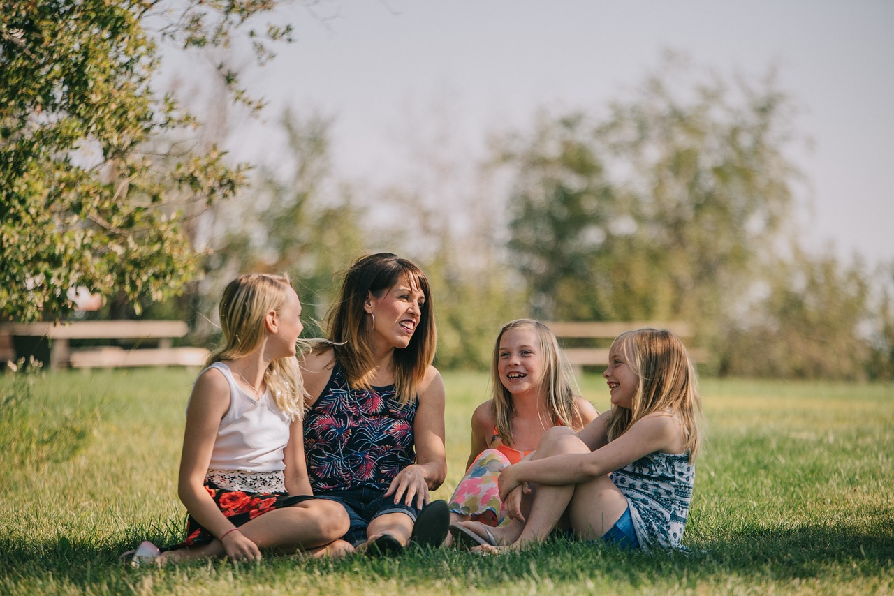 mother, daughter, laughing, outdoors, summer, blonde, family, beautiful, nature, family photos